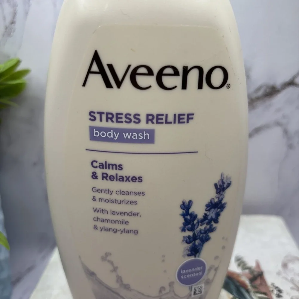 Aveeno Body Wash Stress Relief Lavender 12 oz New Purple Cap DISCONTINUED